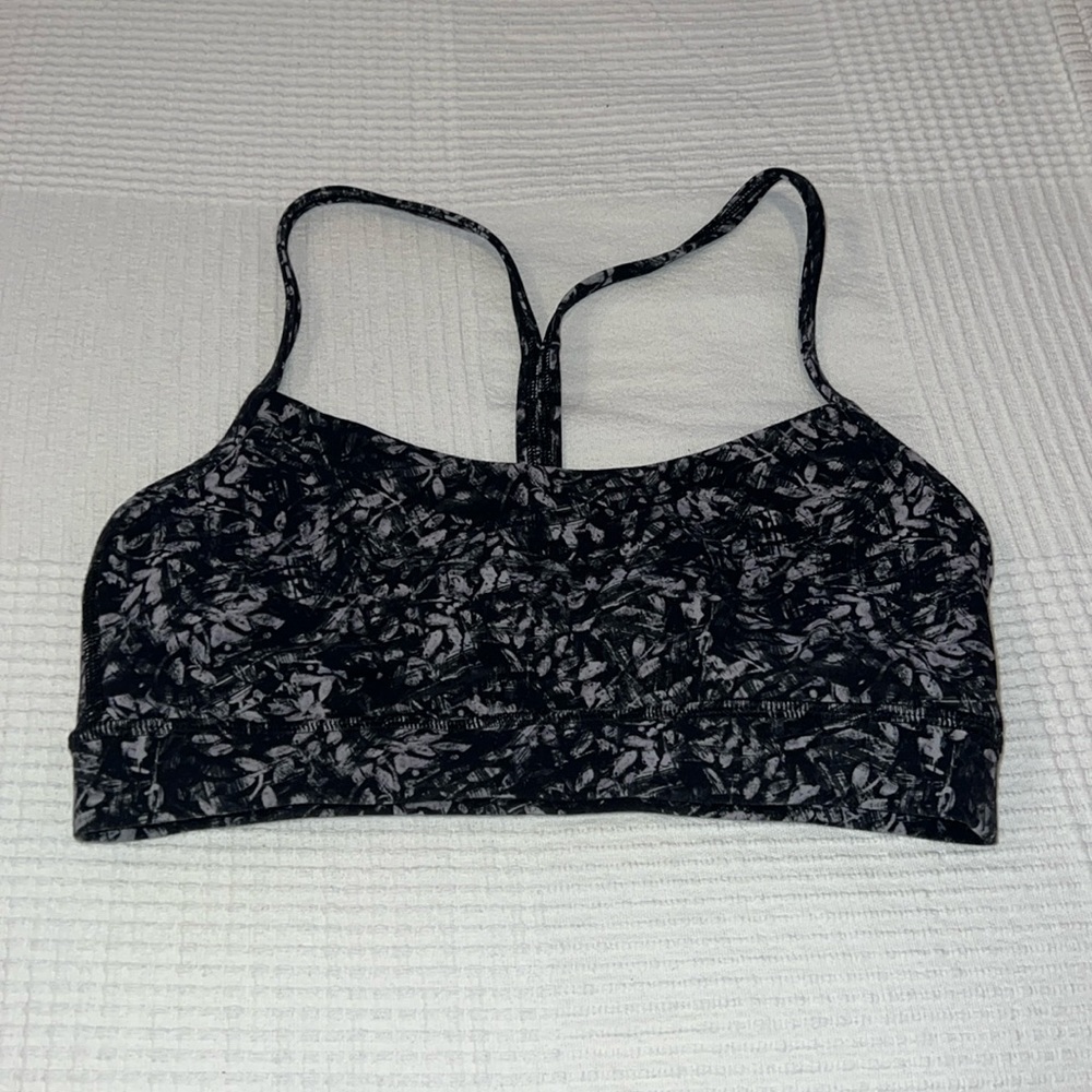 Lululemon Sports Bra Light Support A-C cups EUC